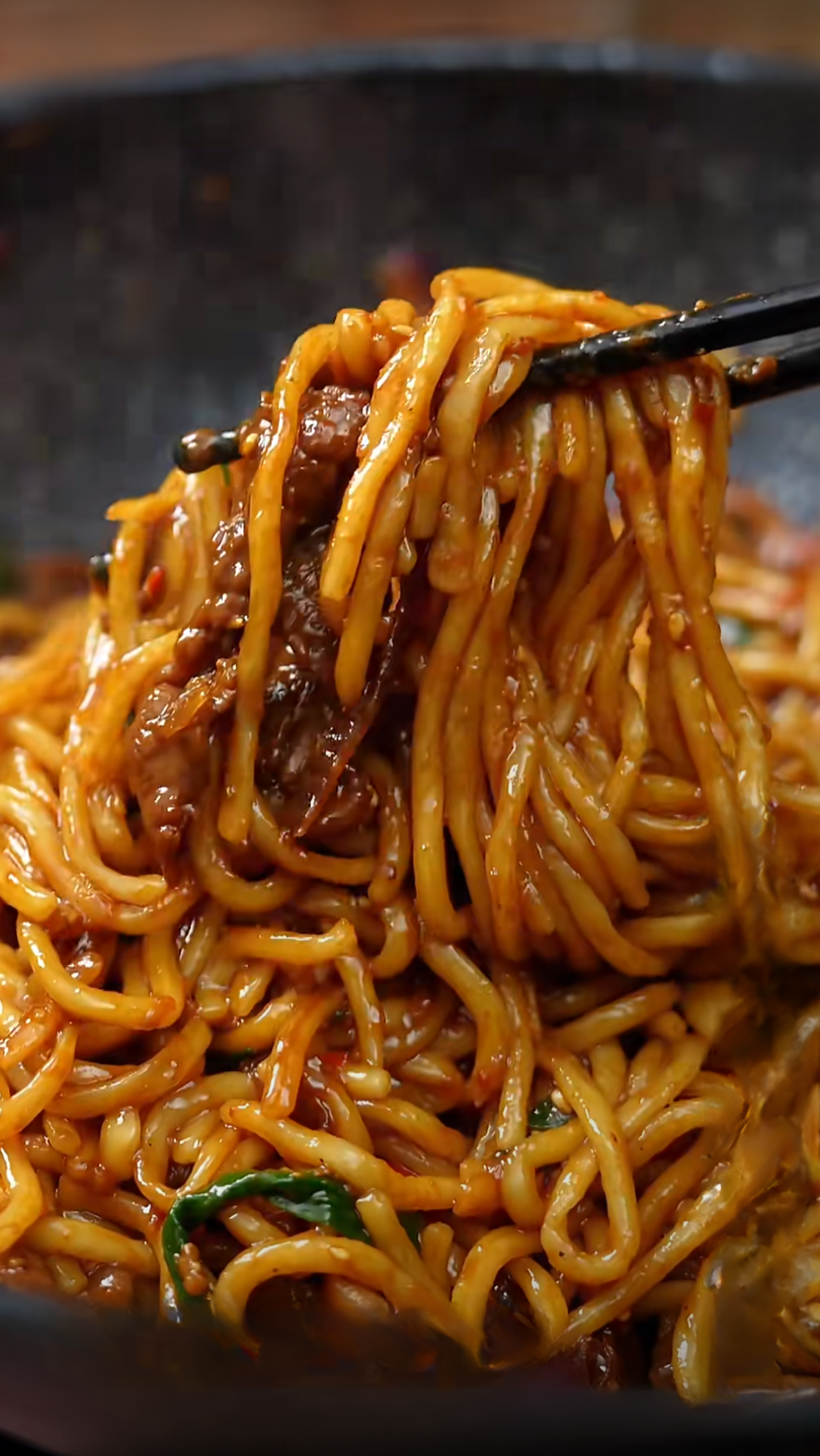 Dry-Stir-Fried Beef Noodles